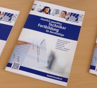 Studienhandbuch mit Informationen in einem Band zur berufsbegleitenden Technikerfortbildung